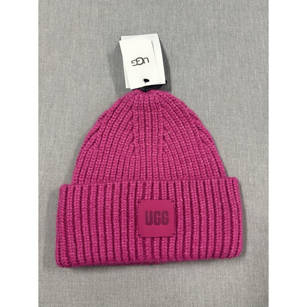 UGG Chunky Rib Beanie Cuffed Knit Women's One Size Chroma Pink Wool Blend NWT